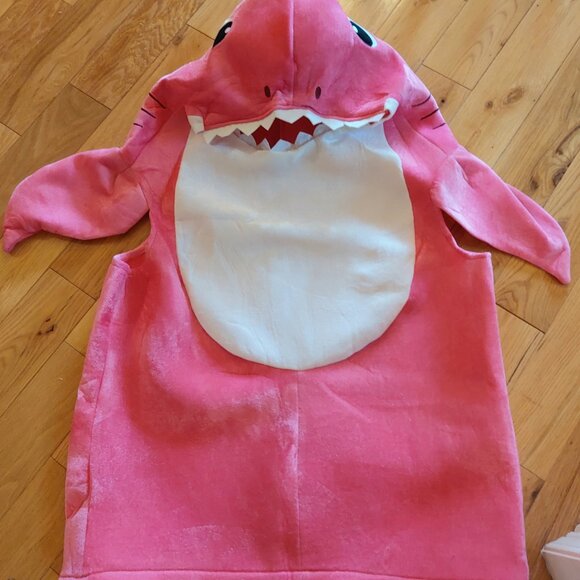 BNWOT Mommy Shark Costume - Singing! - Picture 3 of 4